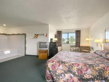 Super 8 By Wyndham Dewitt Hotel Luaran gambar
